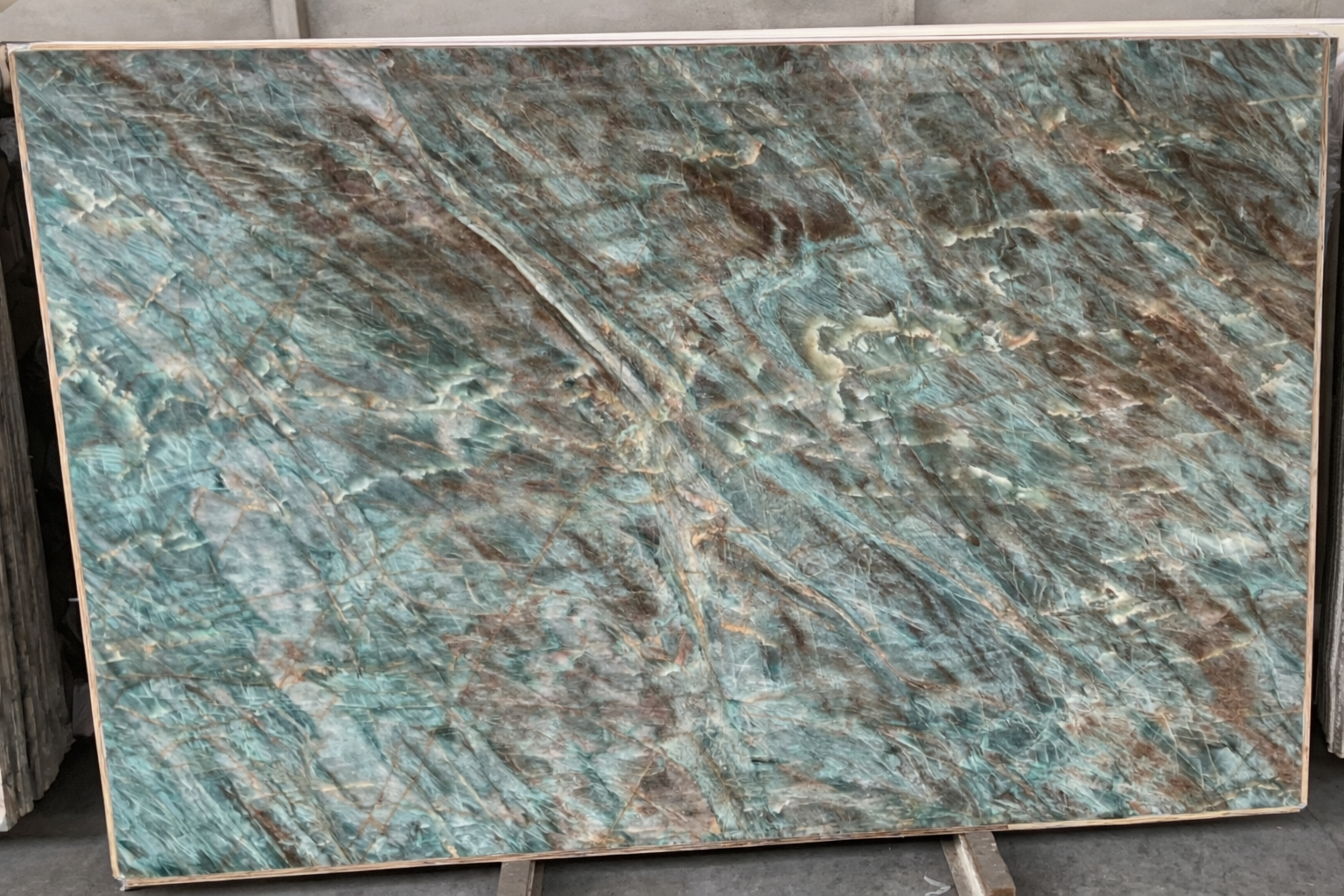 Luxury Quarry EUPHORIA GREEN Quartzite Coffee Table 120 × 80 × 40 cm