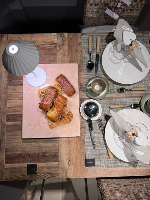 Marble Rosé - Cuttingplate - 45x35 cm - Serving plate - Tapas plate - Luxury Quarry